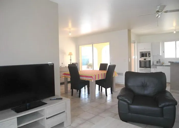 Villa Avec Piscine Privée, Climatisation Et Jardin Clos - Argelès-sur-mer - Fr-1-776-67 Argelès-sur-Mer